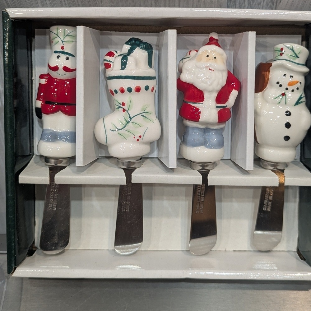 Pfaltzgraff Winterberry Ceramic Christmas Spreaders Set of 4 Stainless Steel